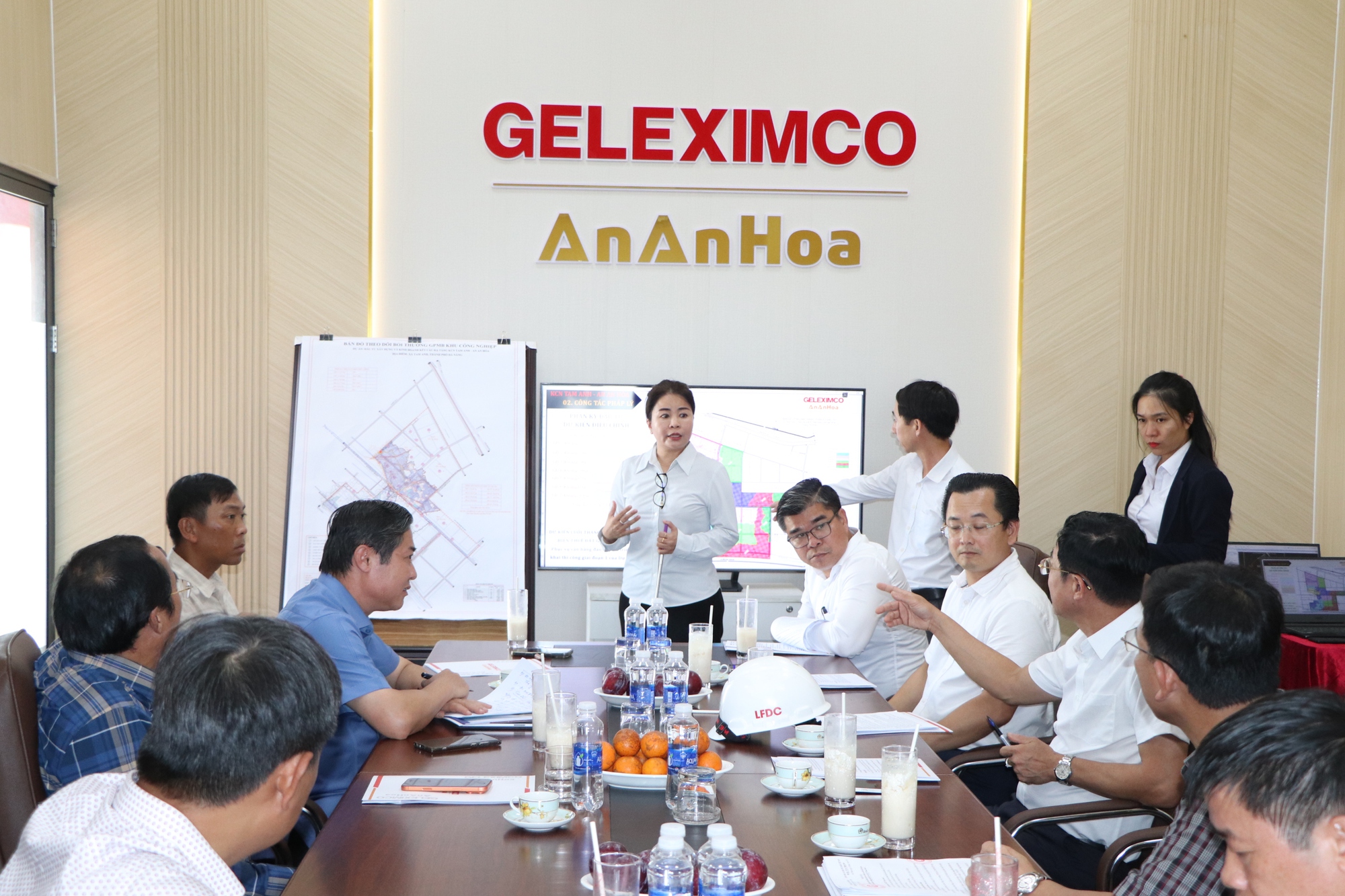 Lãnh đạo Đà Nẵng tháo gỡ vướng mắc dự án ngàn tỉ khu vực phía Nam 2026 - Ảnh 3. Lãnh đạo Đà Nẵng tháo gỡ vướng mắc dự án ngàn tỉ khu vực phía Nam 2026 - Ảnh 3.
